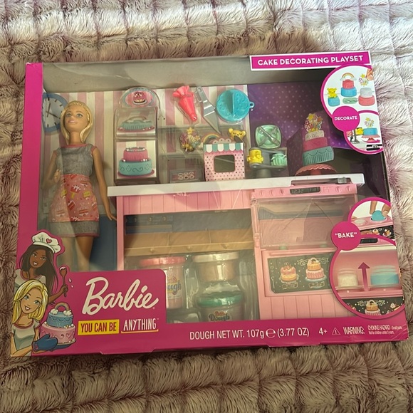 Mattel Barbie You Can Do Anything Cake Decorating Playset,